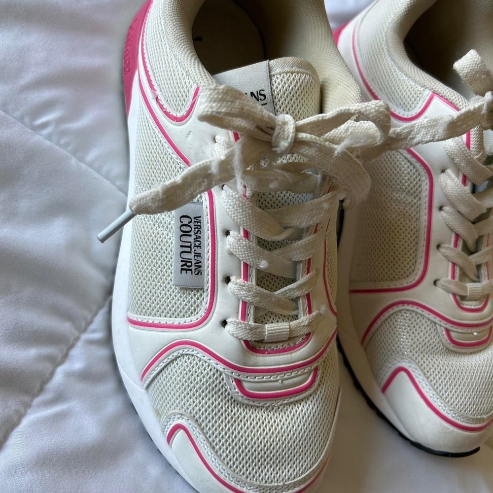 Y2K style, Versace jeans couture, pink and white tennis shoes, sneakers    Some